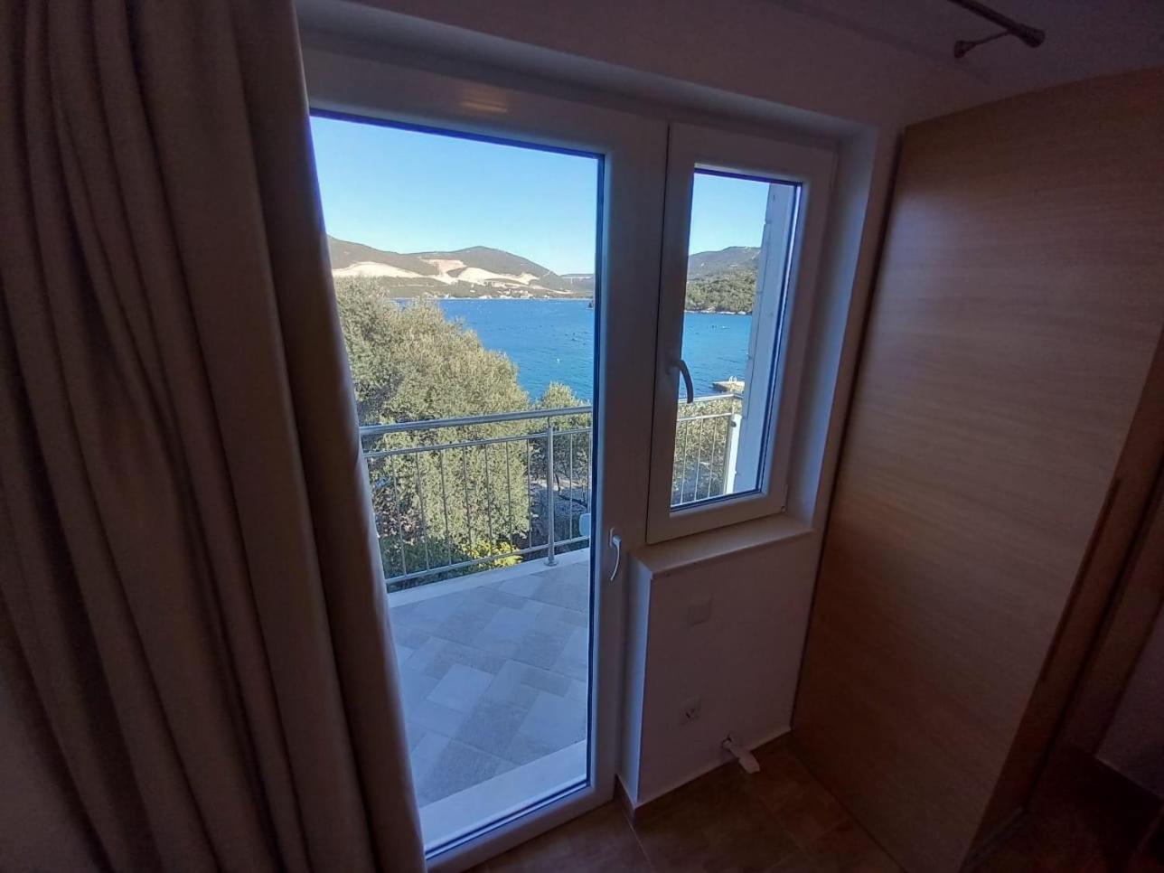 Apartments By The Sea Kabli, Peljesac - 10225 Brijesta 외부 사진