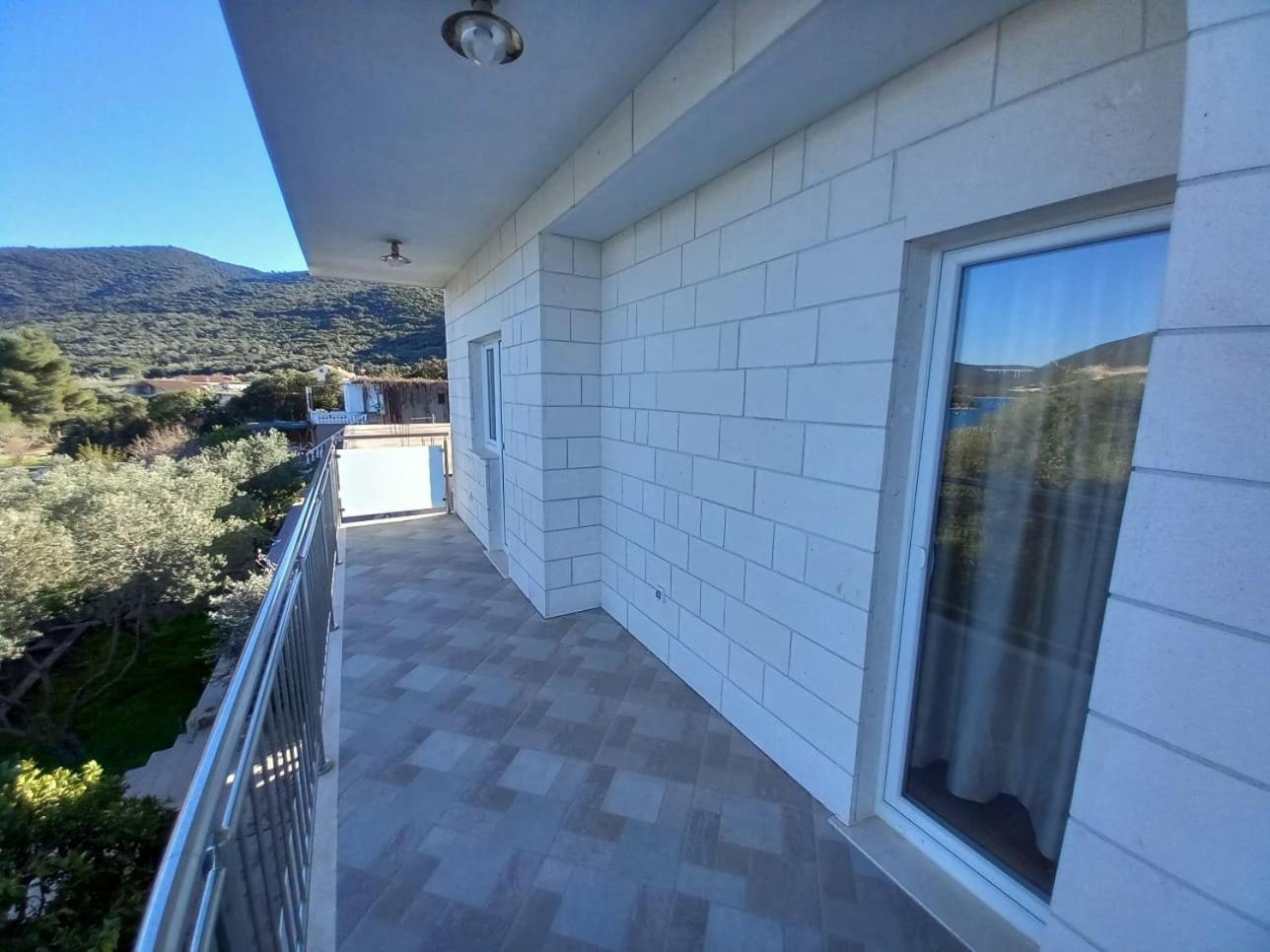 Apartments By The Sea Kabli, Peljesac - 10225 Brijesta 외부 사진